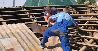 Демонтаж крыши в Малгобеке - стоимость работ от 732 рублей за м2